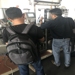 Thailand pelanggan menguji mesin pembungkusan lepuh automatik untuk minyak wangi sebelum shippment